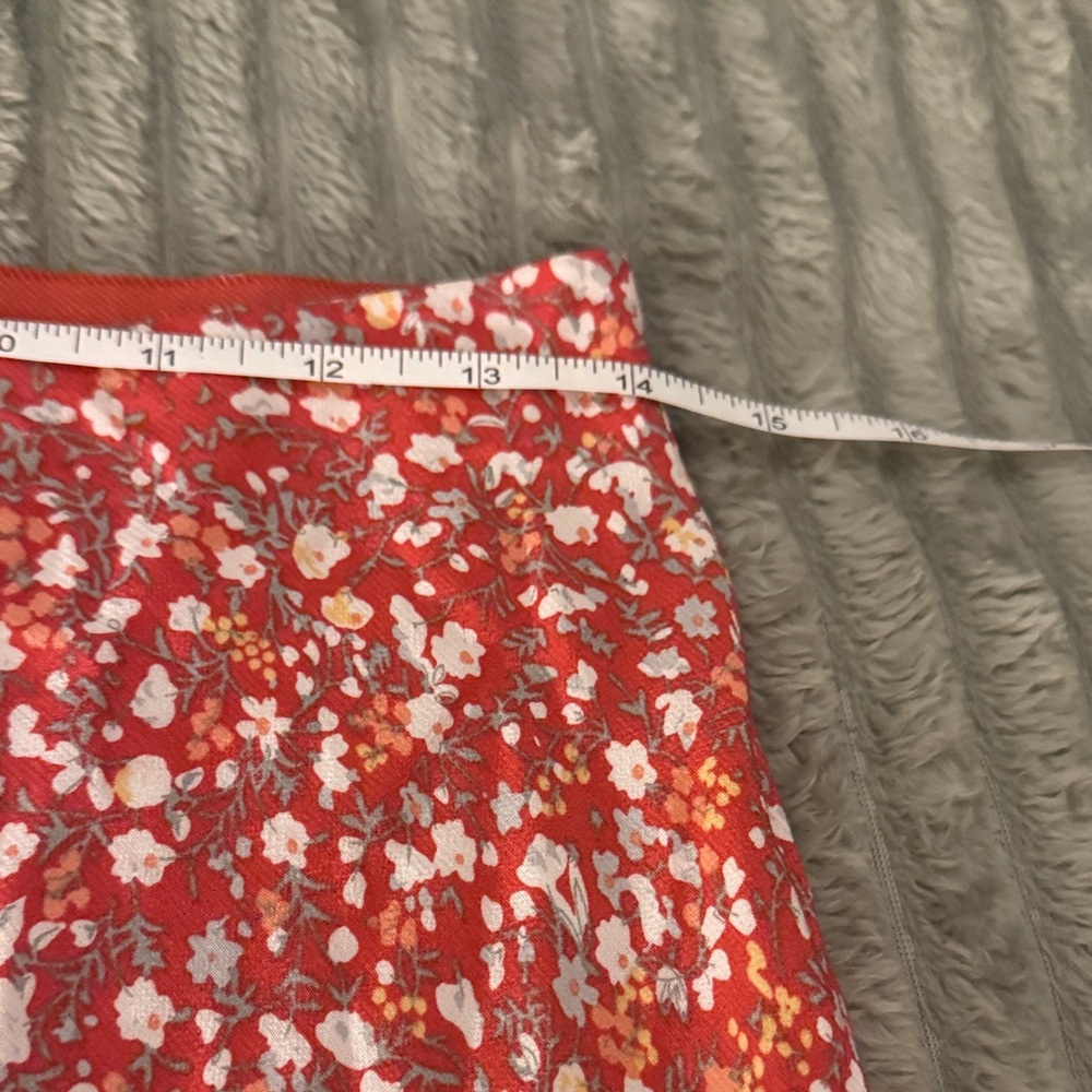 Rails Red Floral Button-Front Midi Skirt - Picture 4 of 7